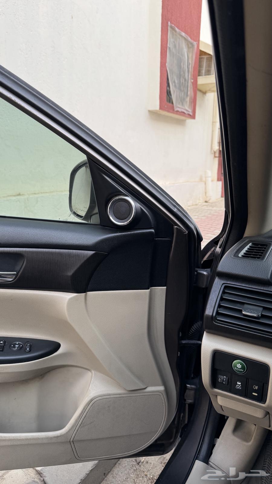 هوندا كورد 201564467369294978113