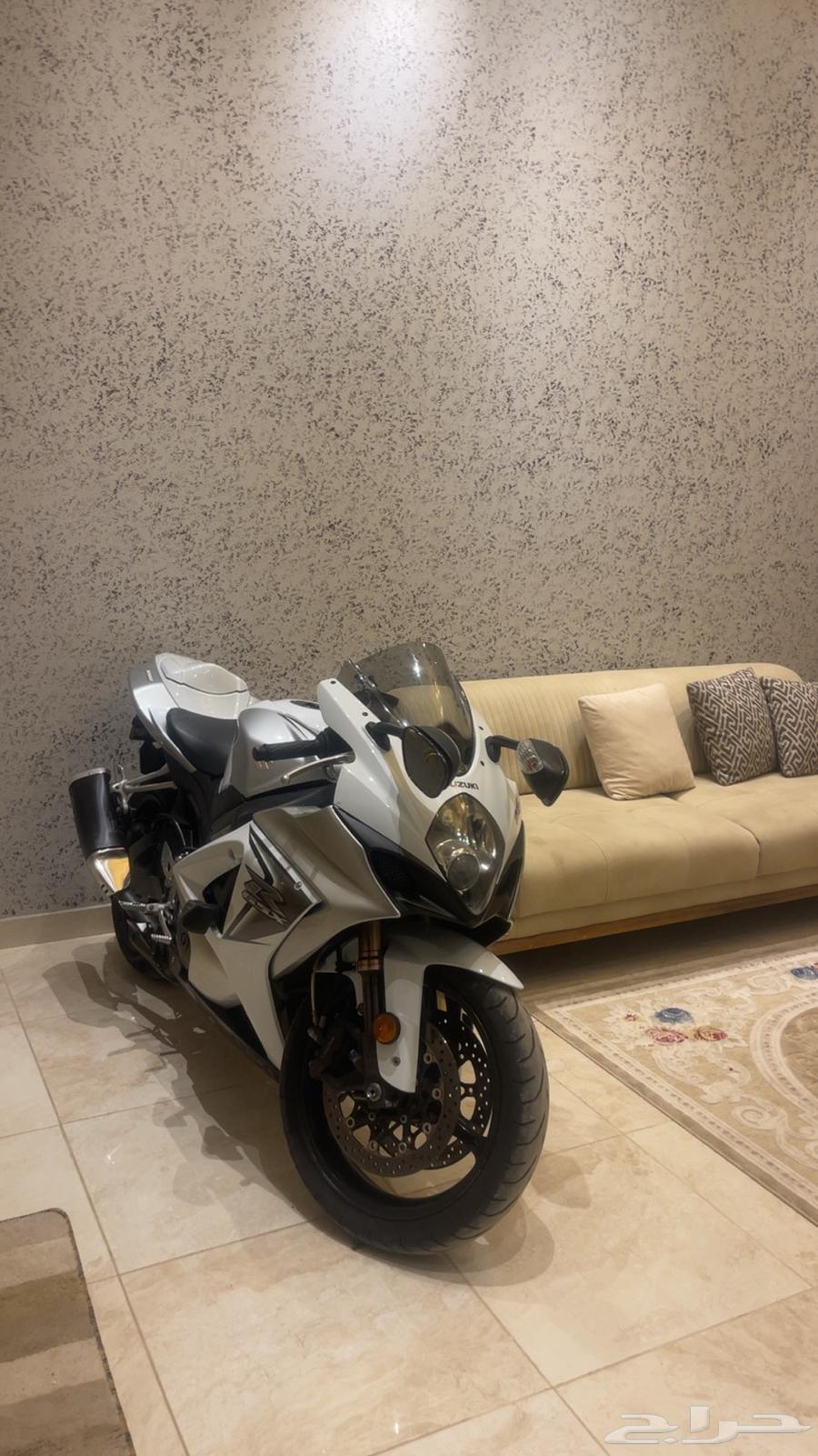 سوزوكي الف64470662776834110