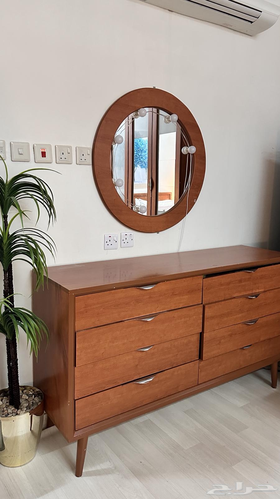 غرفه نوم نظيفه تفصيل وخزانه64334055664899113