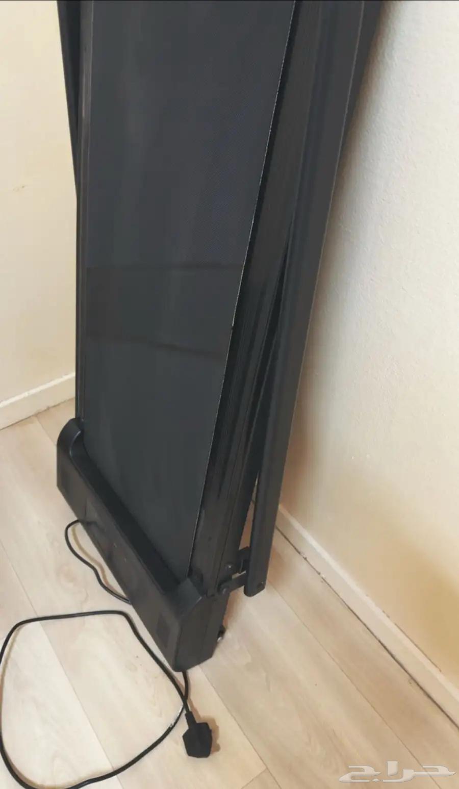 Semi-new electric treadmill with no defects64330326559618112