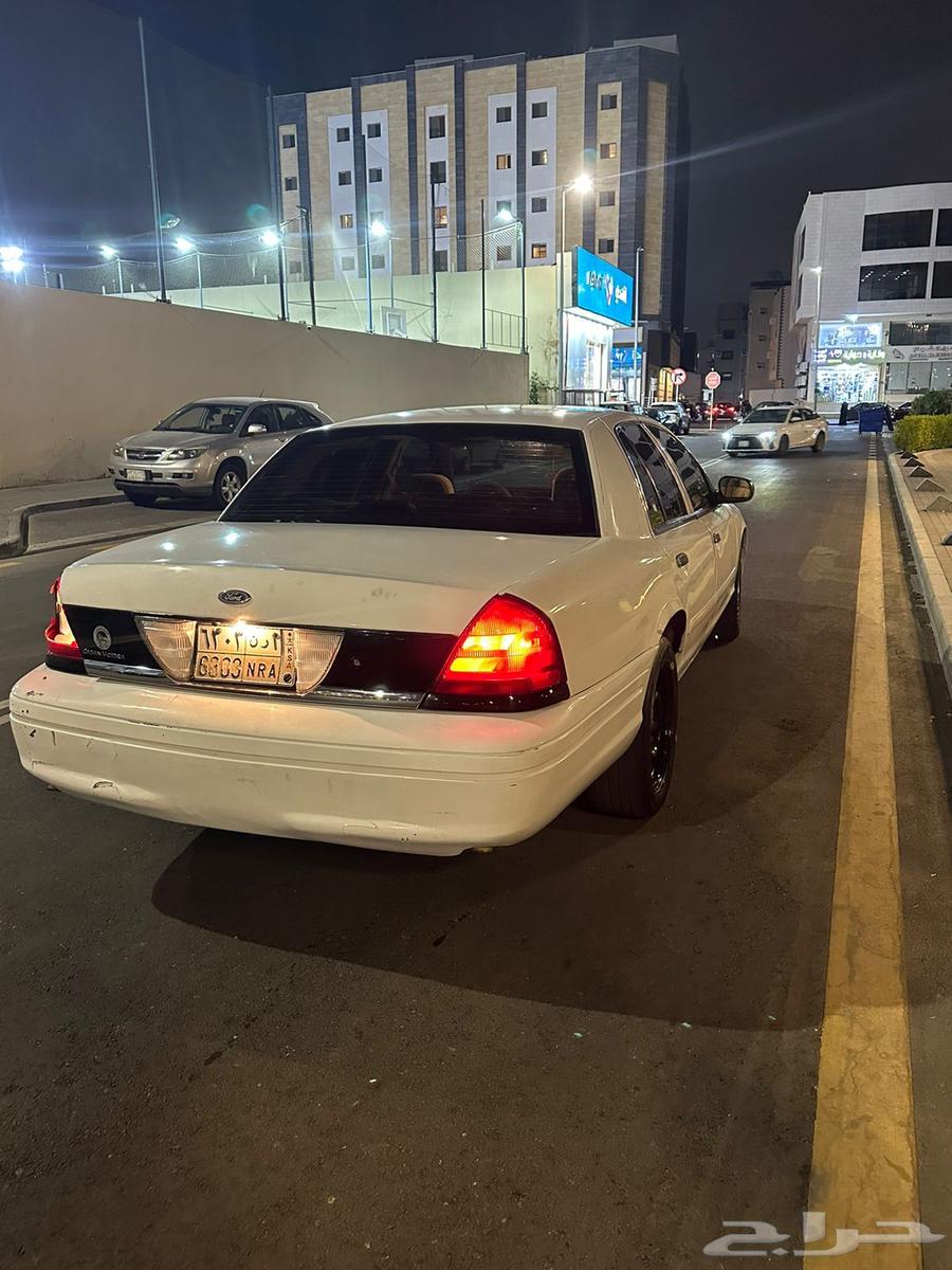 فورد فكتوريا بوليسي64466947285634110