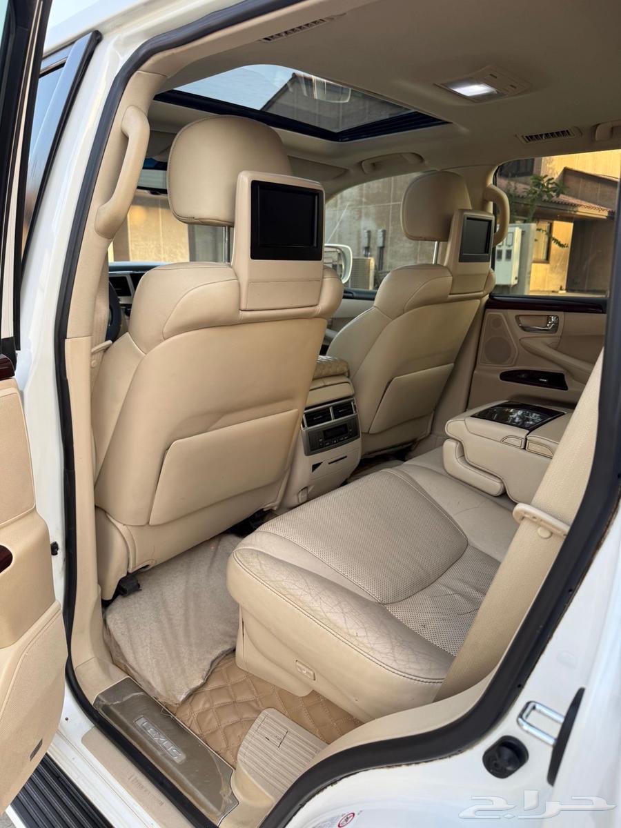 2014 Lexus LX570 S Sport64479273255043113