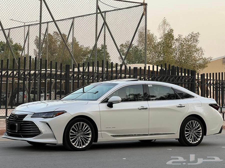 Toyota - Avalon - 2021 - Saudi - Premium - Full Option64473401471234111
