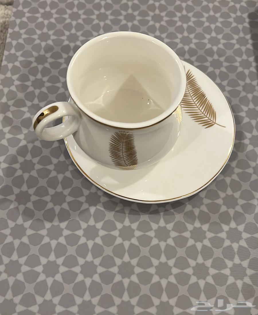 اكواب طقم 6 مع صحون64334222127361111