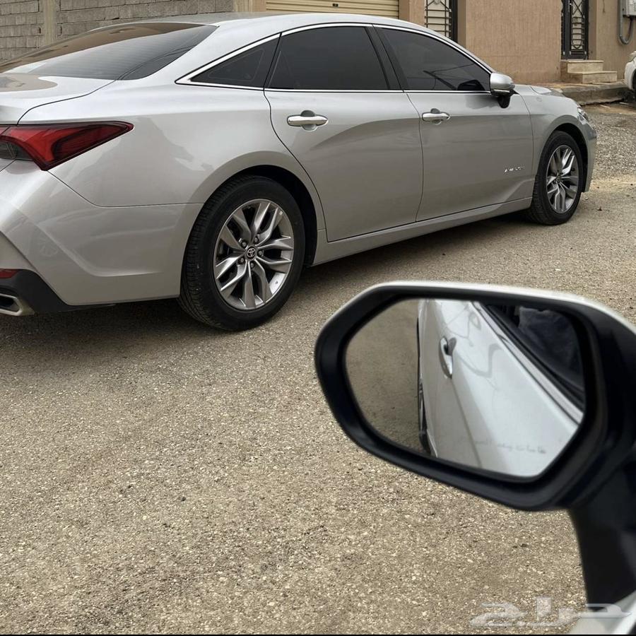 Avalon64476838726658112