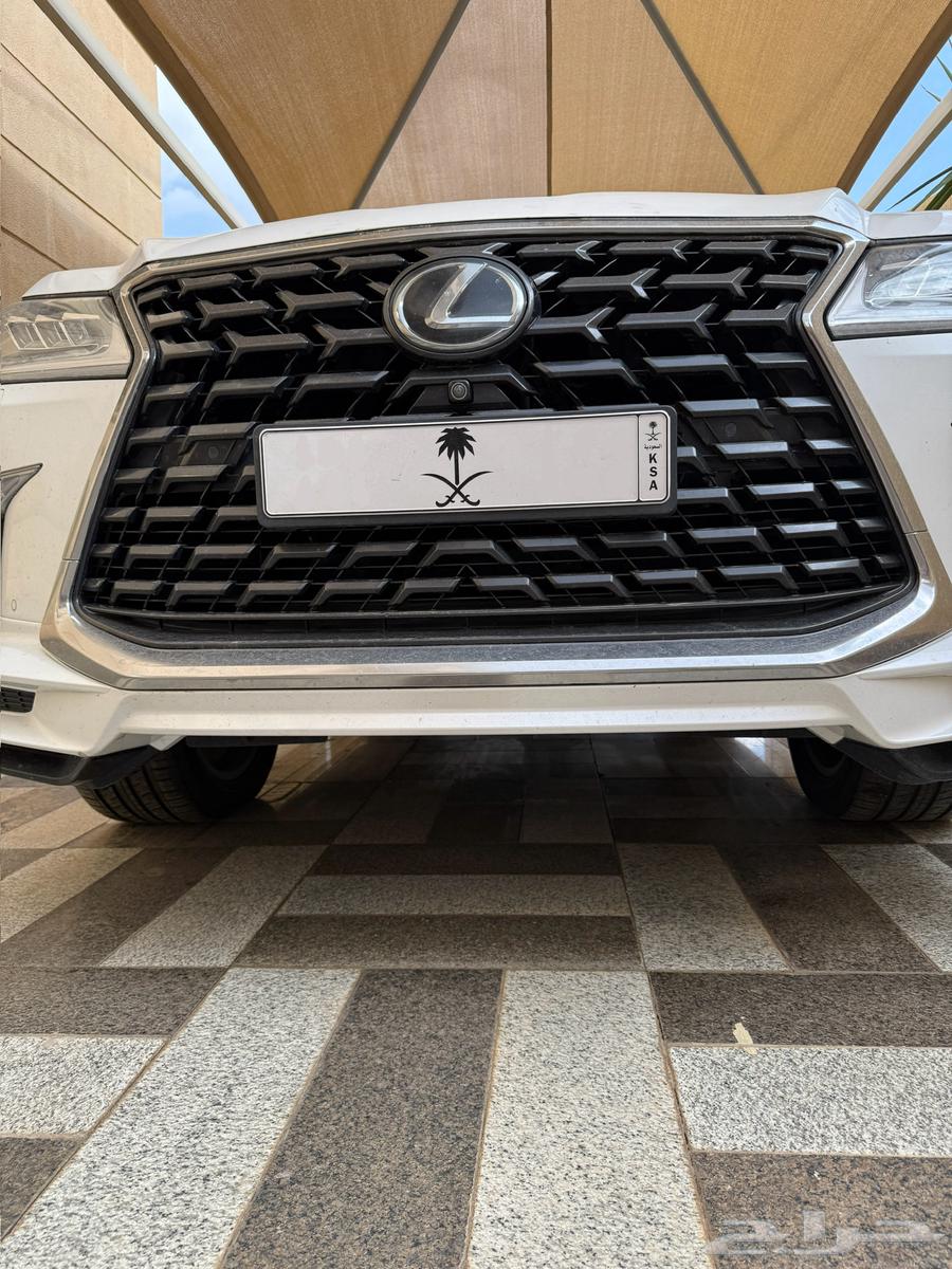 Lexus Model 202164474818522498113