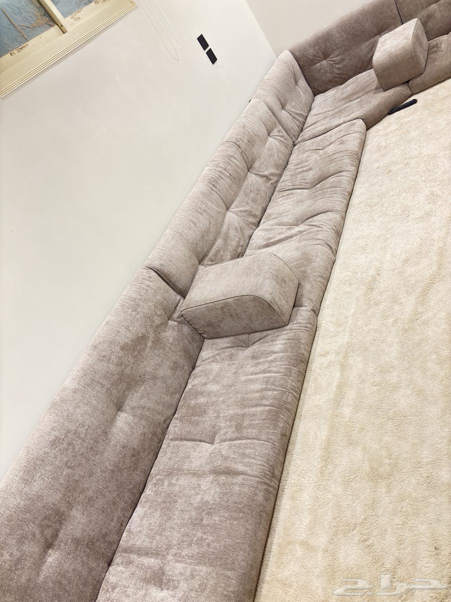 New Floor Seating64335485888129110