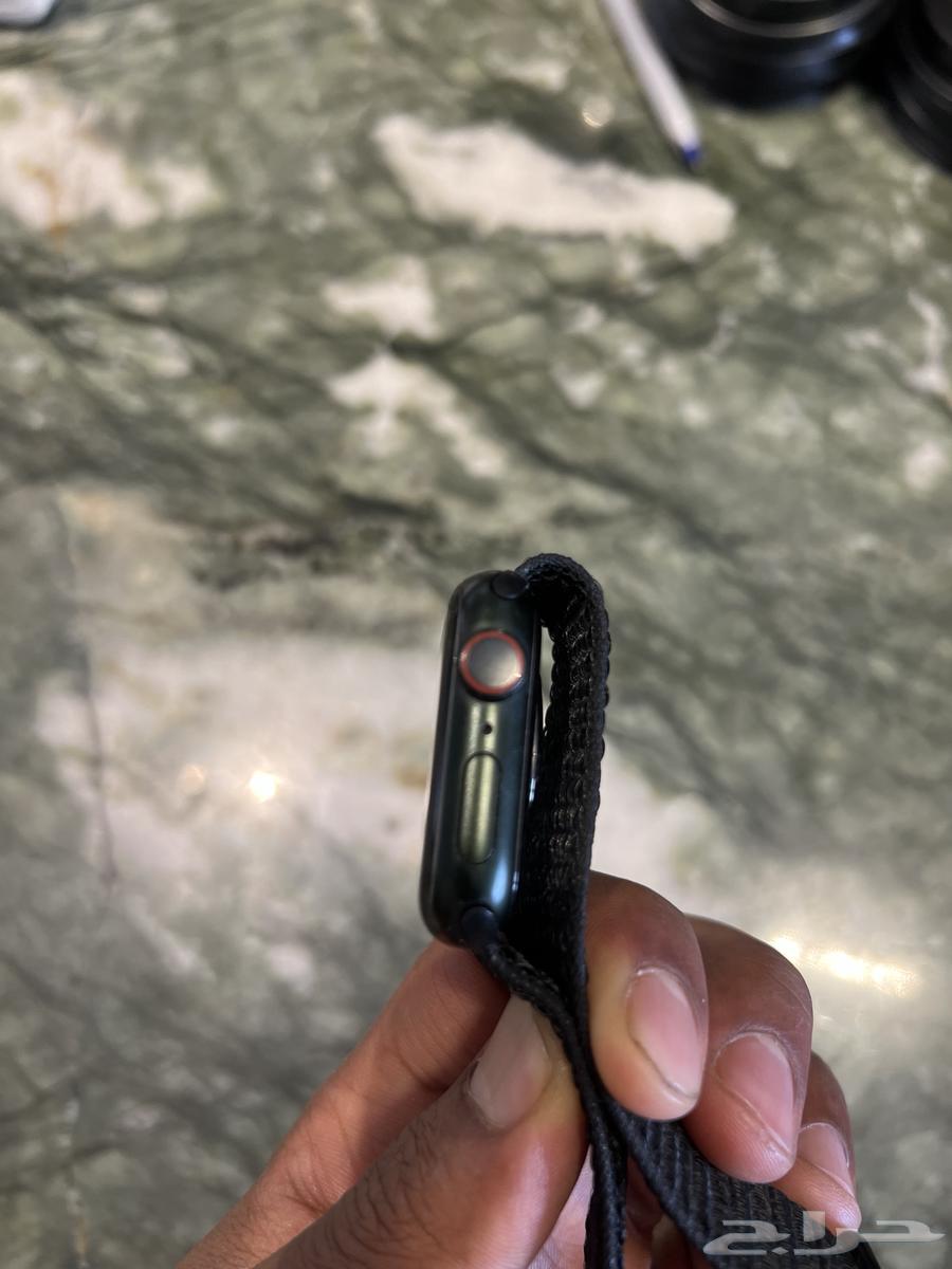 Apple Watch Series 7 with Cellular and Wi-Fi64327431769857113