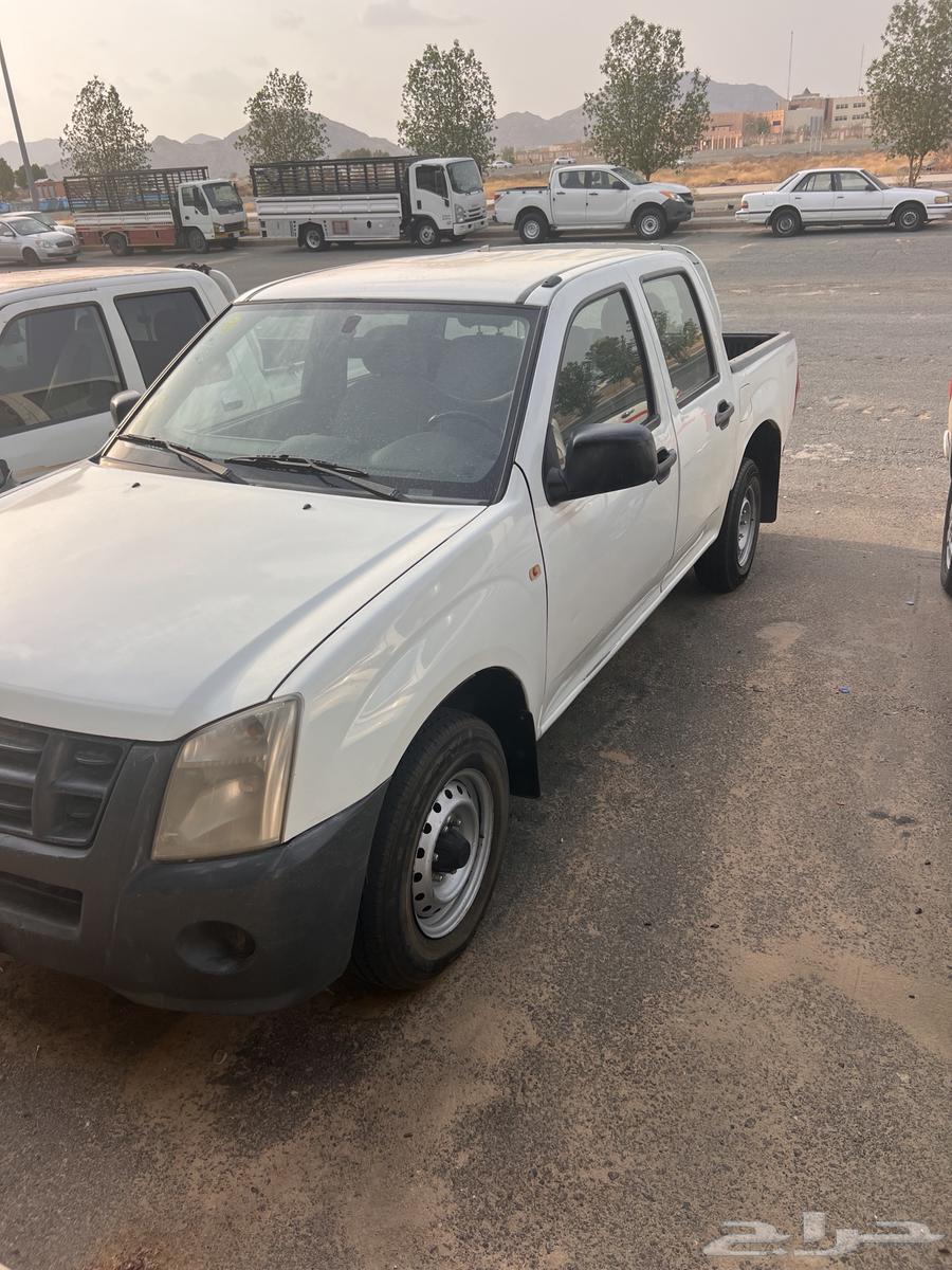 ونيت ايسوزو 2011 فيه رشوش متفرقه مكينة قير مقدمة سليمة من ا64472741156482111