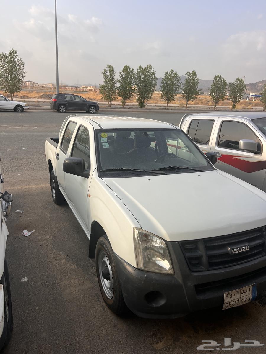 ونيت ايسوزو 2011 فيه رشوش متفرقه مكينة قير مقدمة سليمة من ا64472741156482110