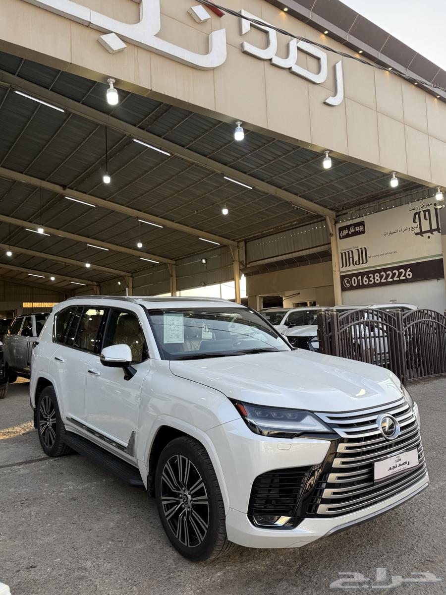 لكزس LX600 2023 عداد 22 الف BB بنزين خليجي64475321580929112