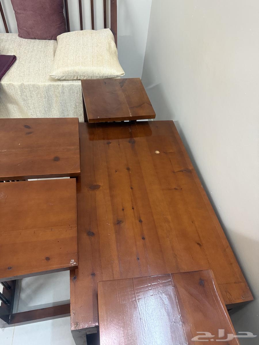 Wooden tables64335109110401112