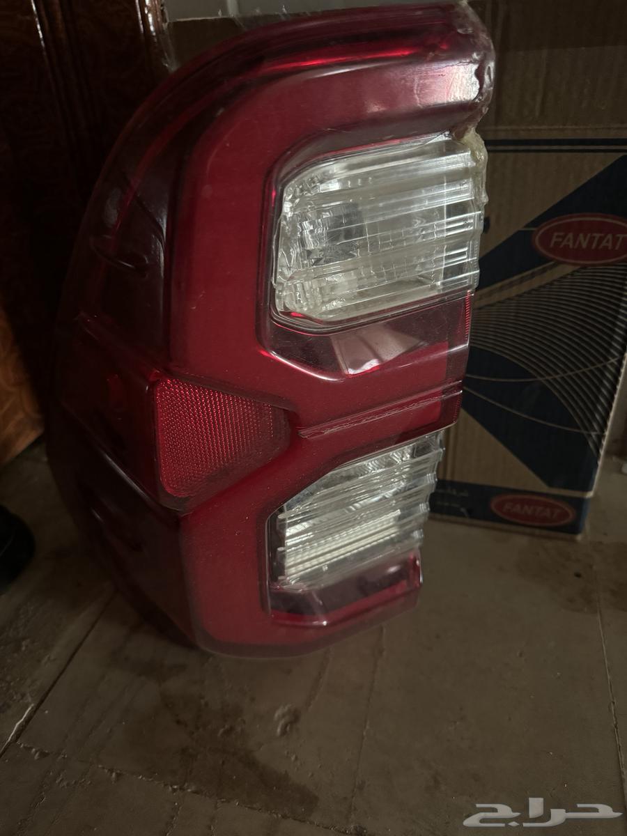 Used Hilux laser cabin with minor welding from above, functional64471361934465110