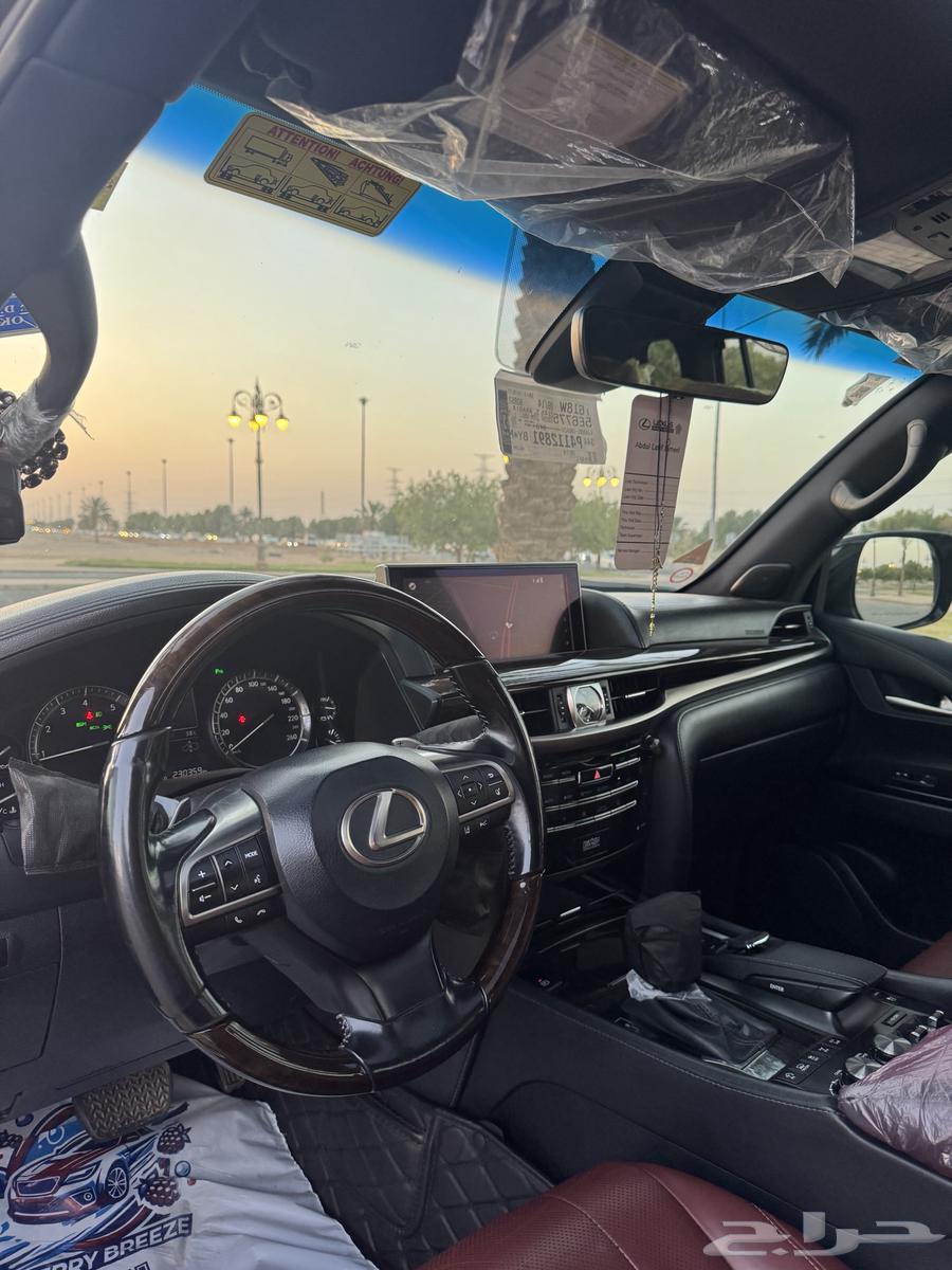 Lexus LX64476308582659114