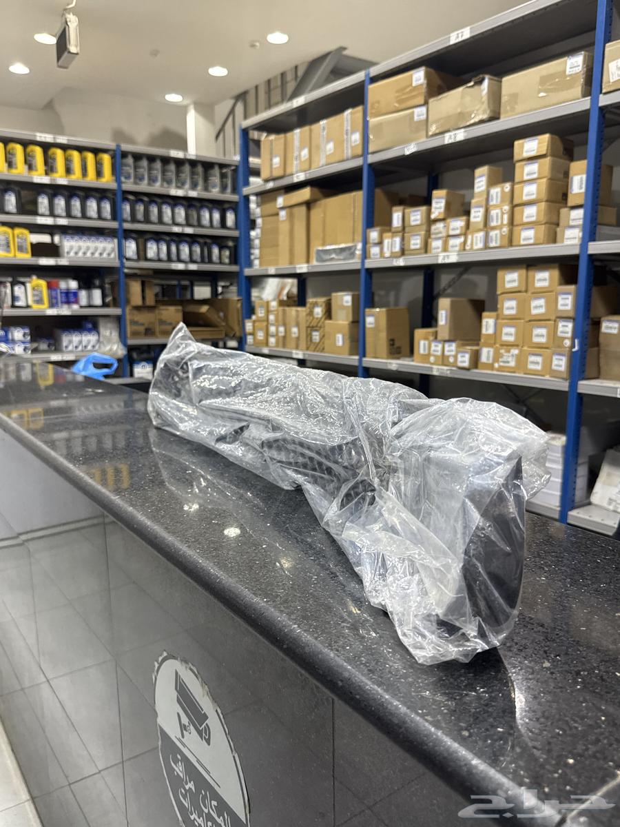 Lower impact grid for under charger64476907522947110