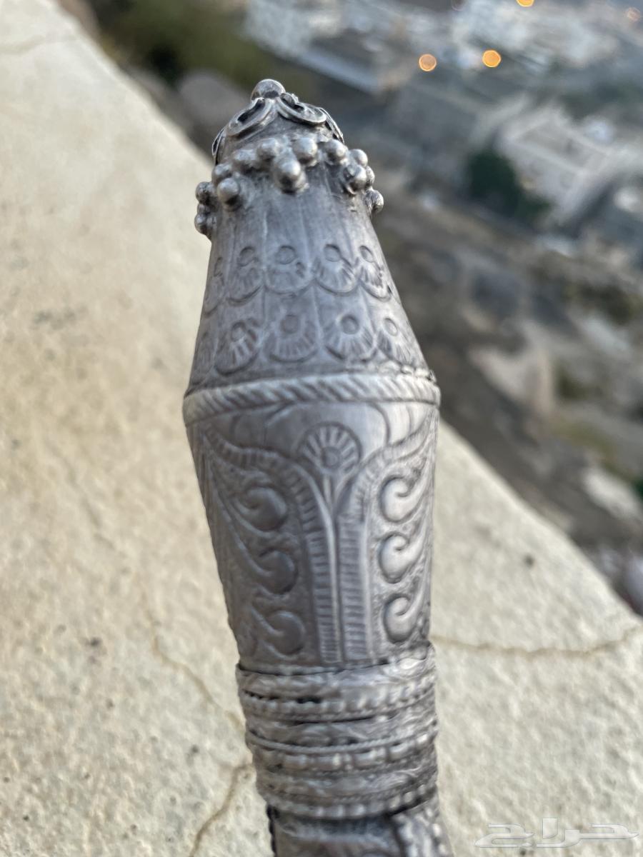 جنبيه مالكيه مقفل قديمه والصب فضه عالشرط63740280259074111