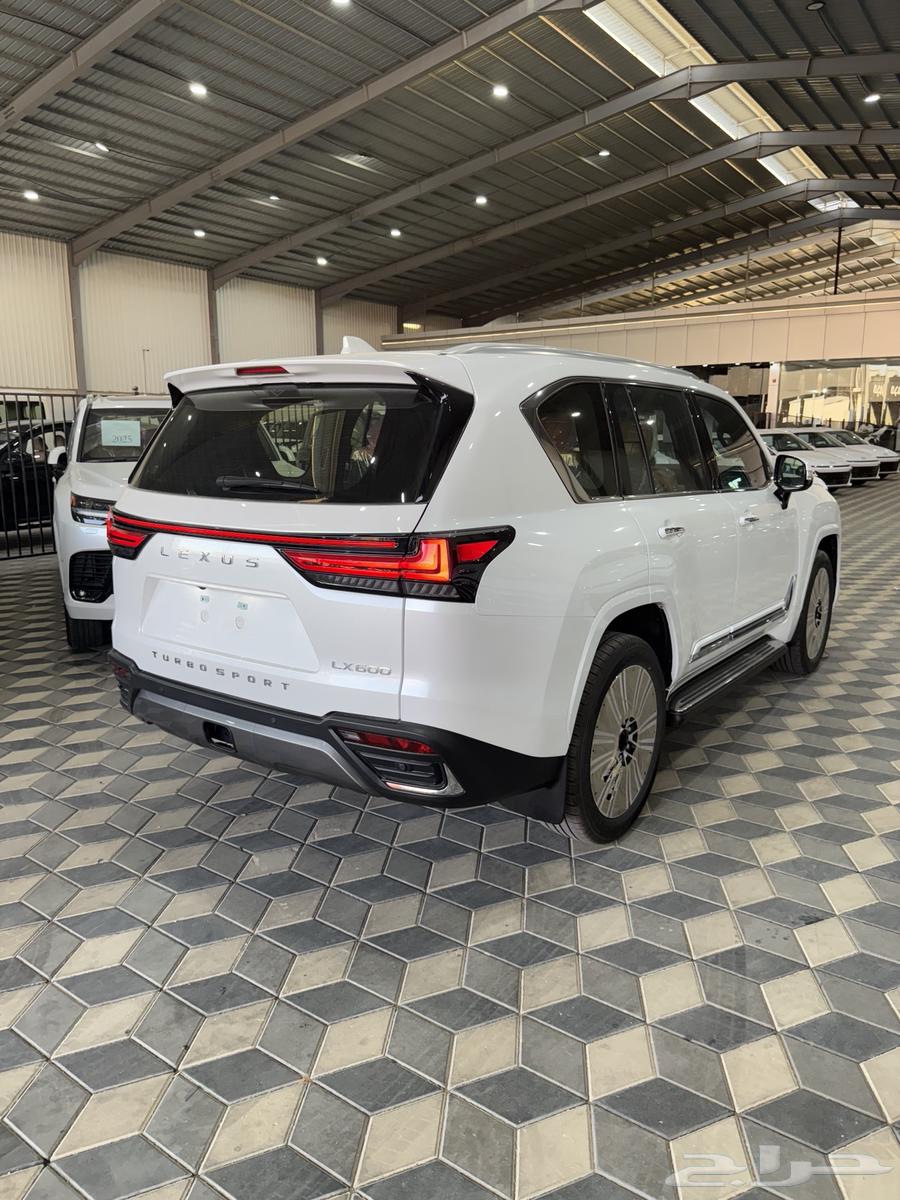 جيب لكزس LX600BB مديل 2025 فل كامل بريمي بطاقه جمرك64475088000386113