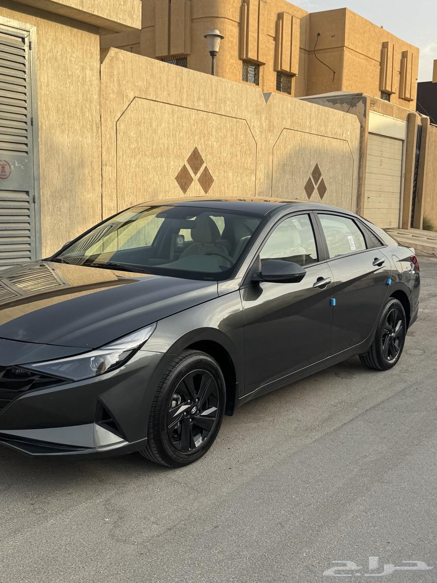 للبيع هونداي النترا 2023 سمارت64475543386627112