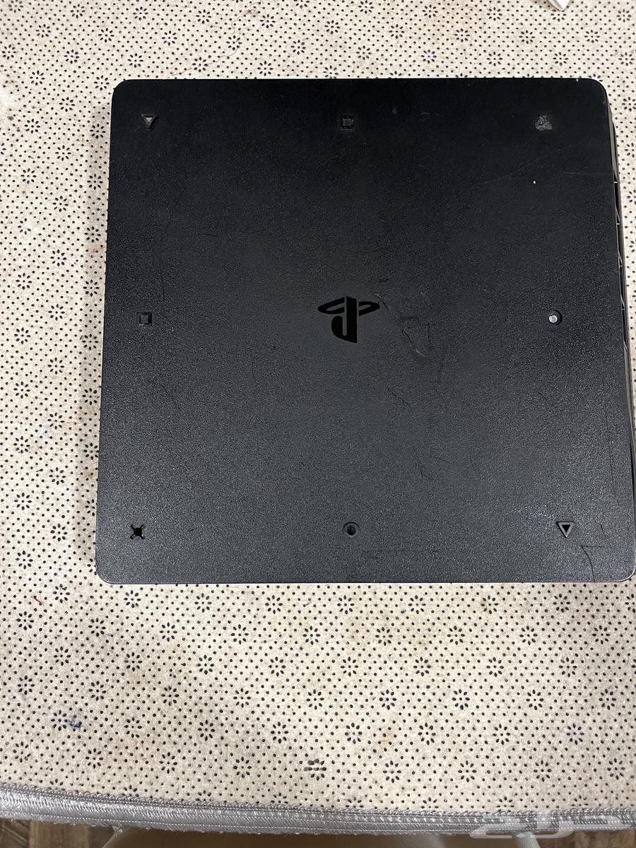 Sony 4 Slim Clean One Terabyte Unlocked and Unconditional64333088812803113