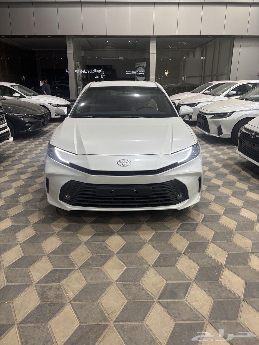 تويوتا كامري استاندر 2025بنزين وارد الساير بطاقة64468785354371111