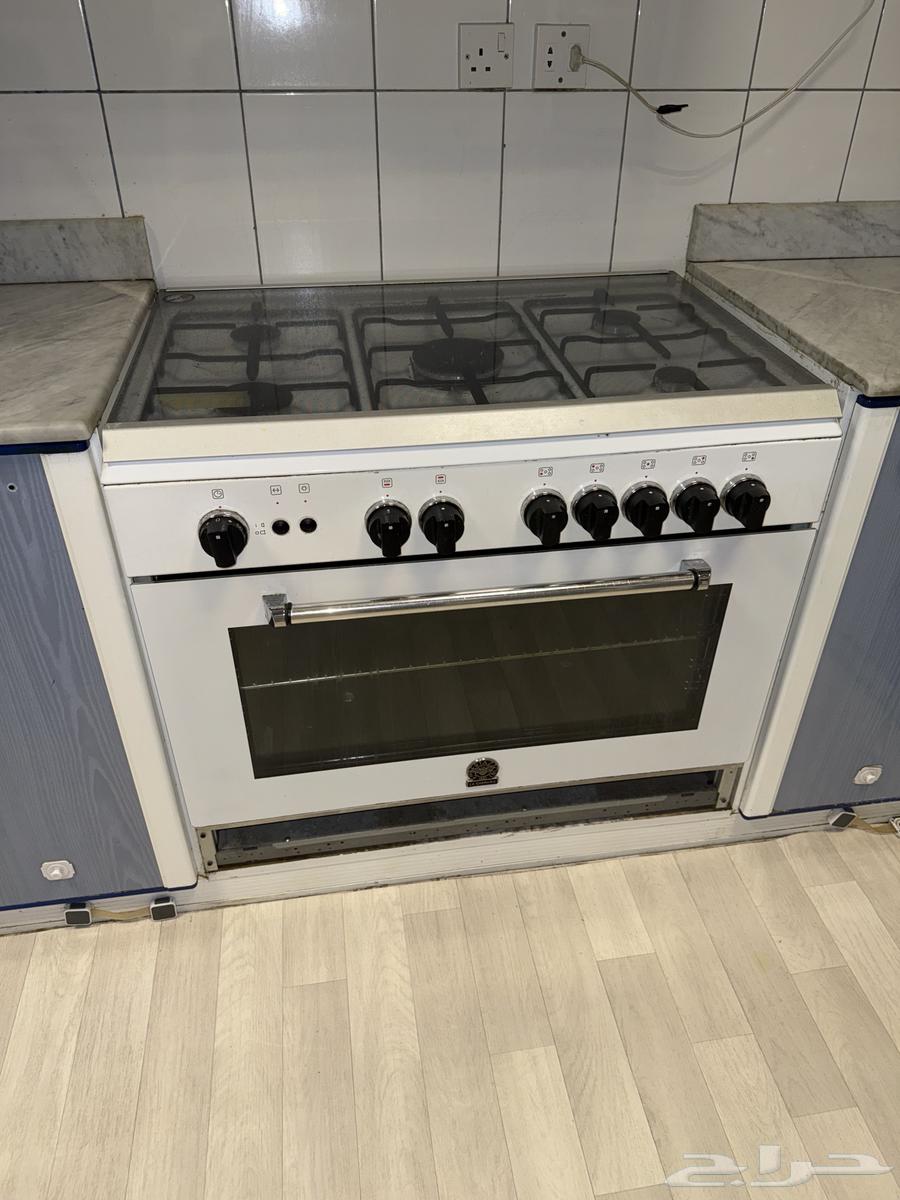 كنب وأثاث للبيع64327930886017113