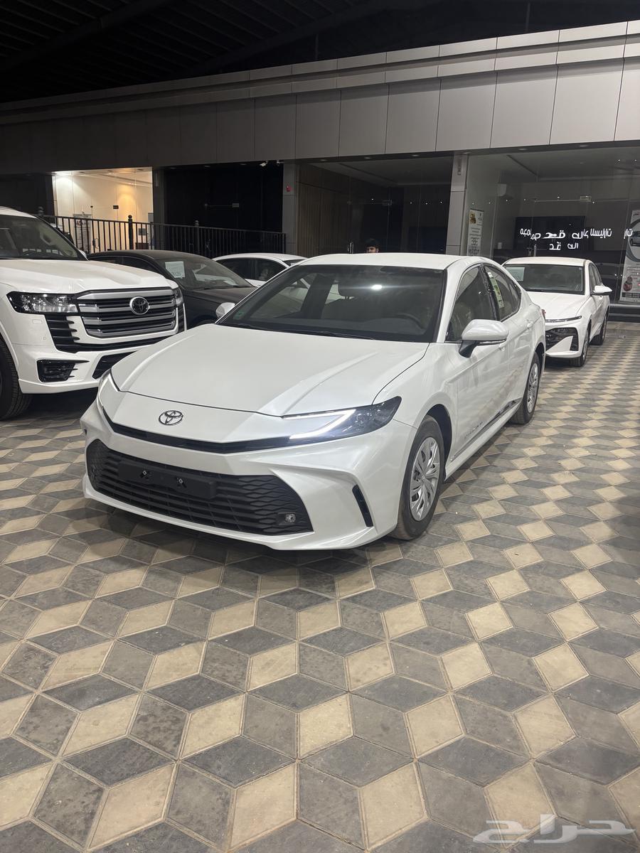 تويوتا كامري استاندر 2025بنزين وارد الساير بطاقة64468785354371112