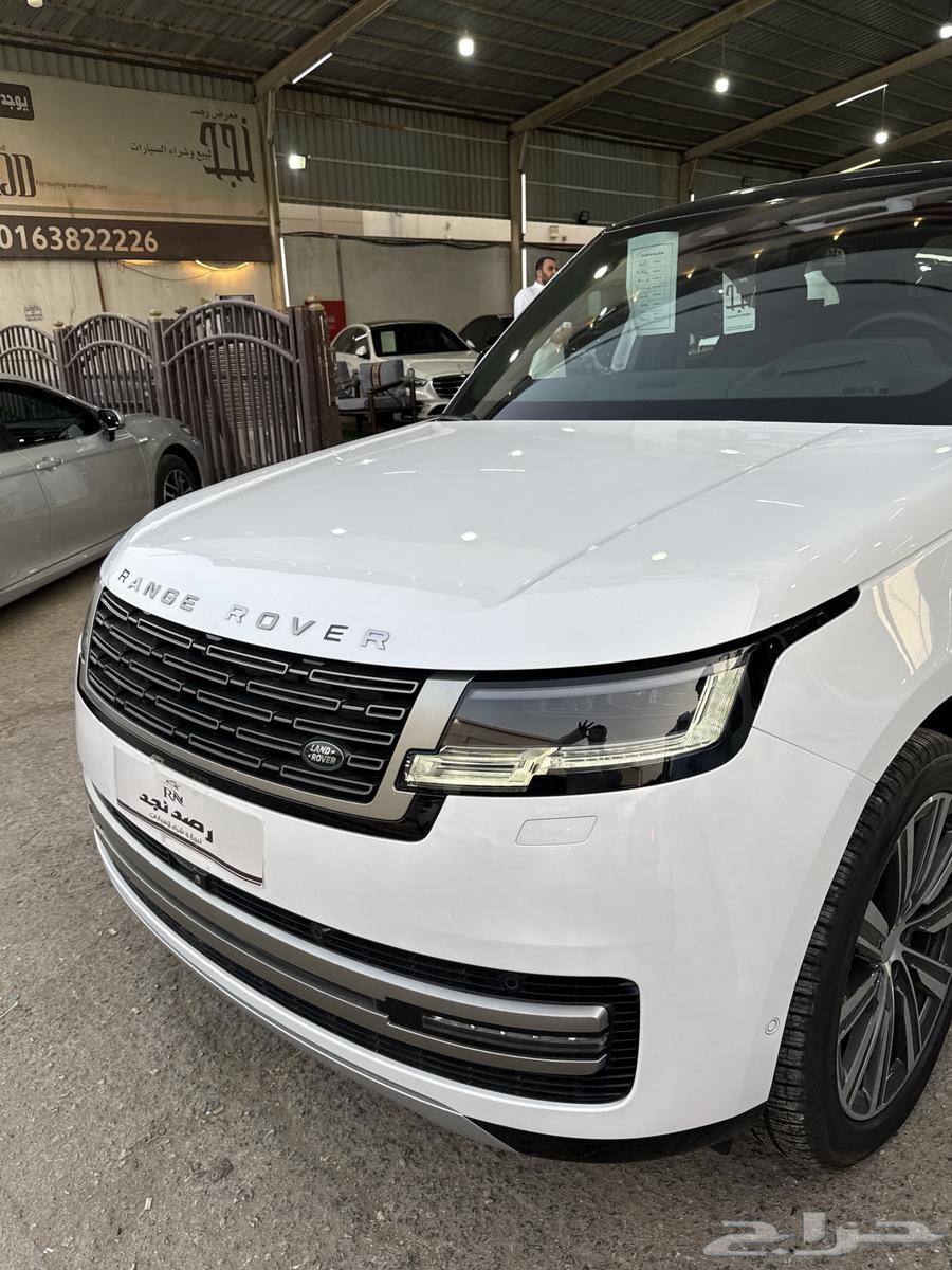 Range Rover 2024 with 5,000 km, 6-cylinder, HSE64474679309443113