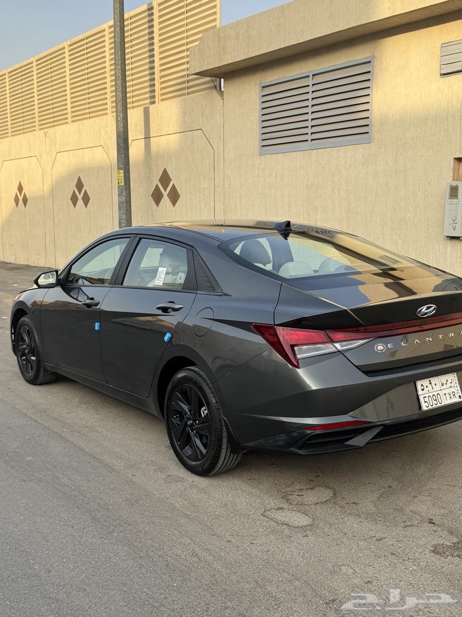 للبيع هونداي النترا 2023 سمارت64475543386627114