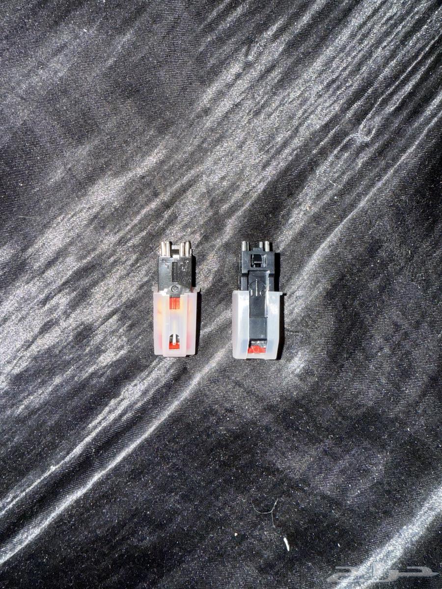 ابرة جرامافون64475543417858112