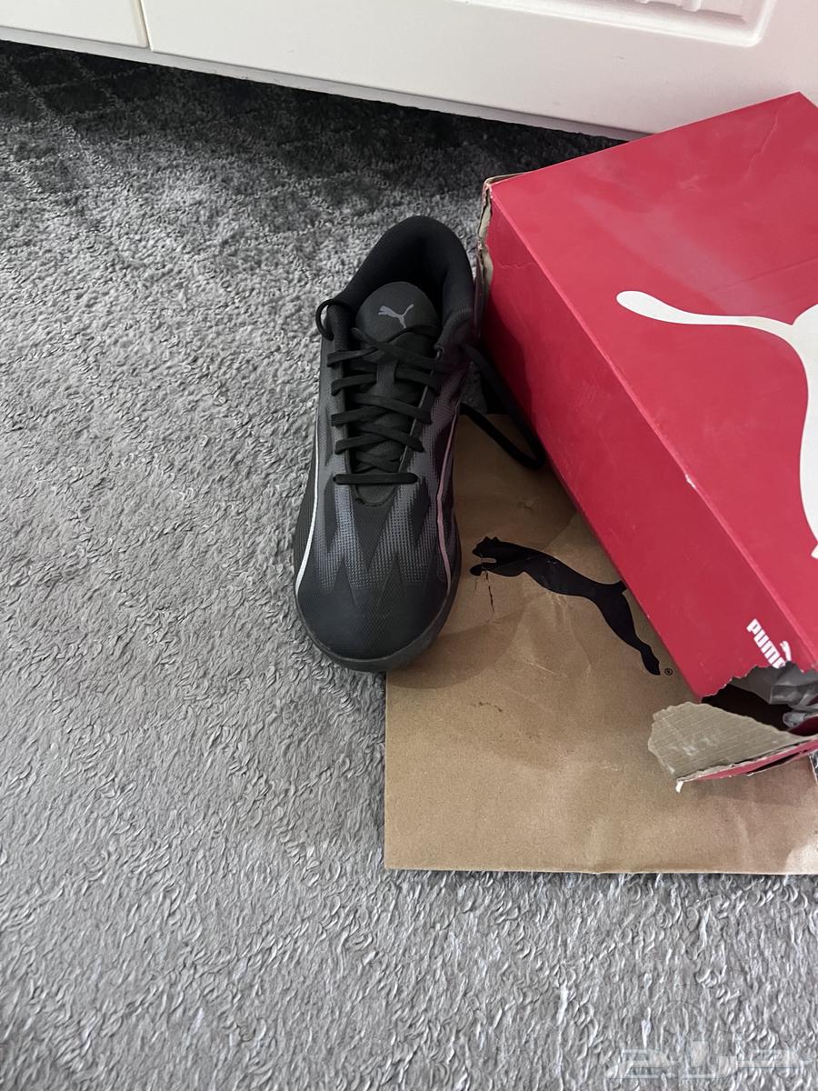 حذا كرة قدم من ماركة ( بوما ) مقاس 4364369053918849113