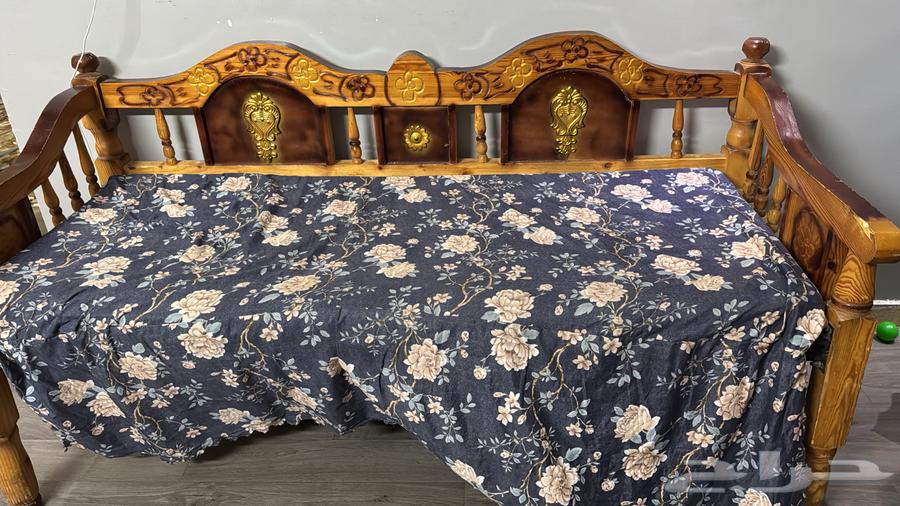 3 كراسي للبيع ب40064333482394883110