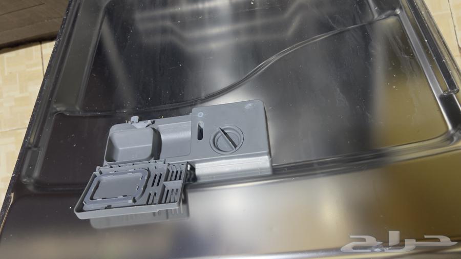 للبيع غسالة صحون Midea64333557538434112