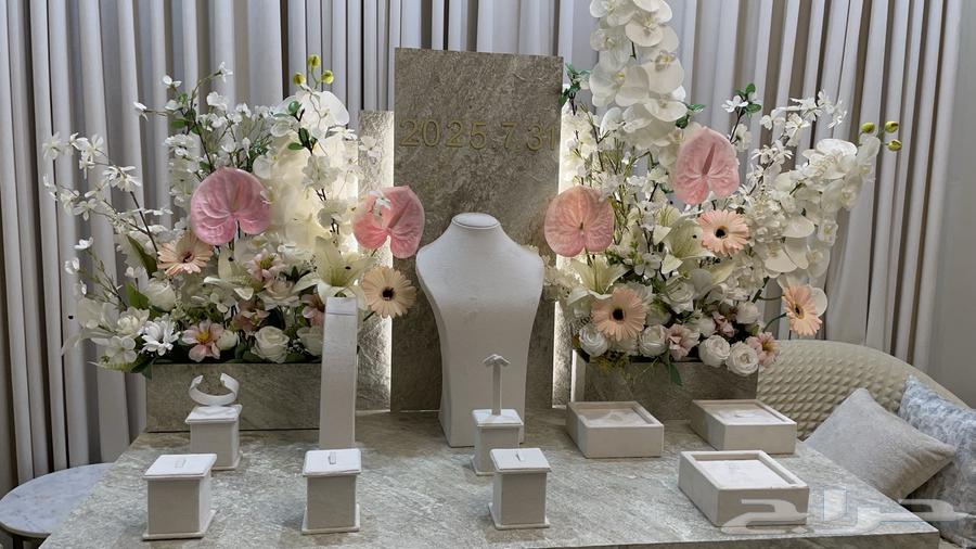 عربية ملكه للبيع 800  حرازات64325823304705111