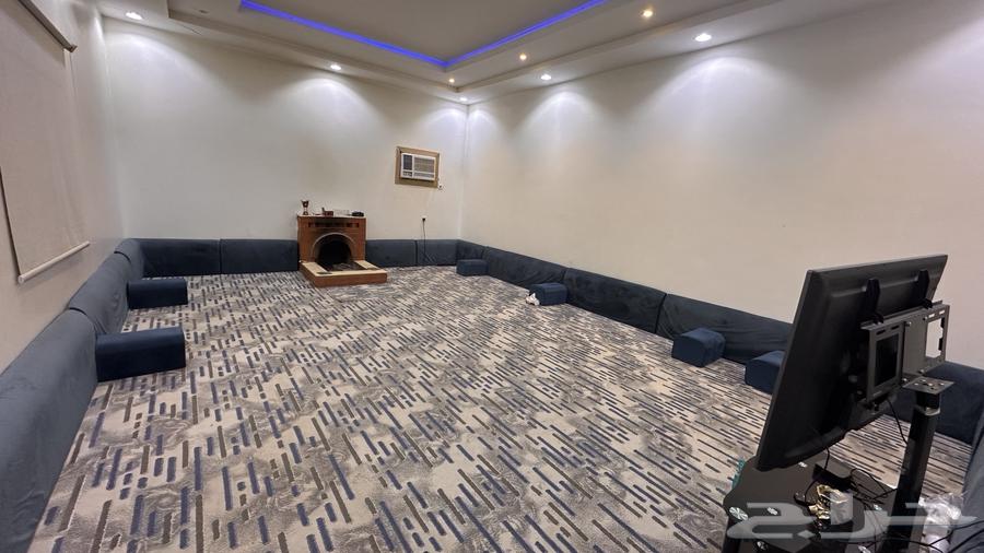 New and semi-new cushions, headrests, and armrests64324455539073110