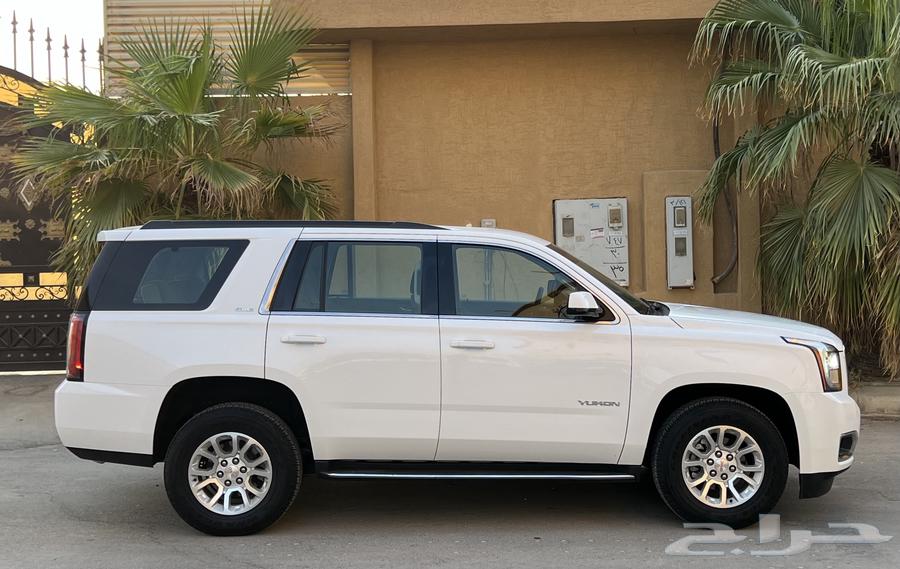 GMC Yukon 2017 (Low Mileage)64476266619521114