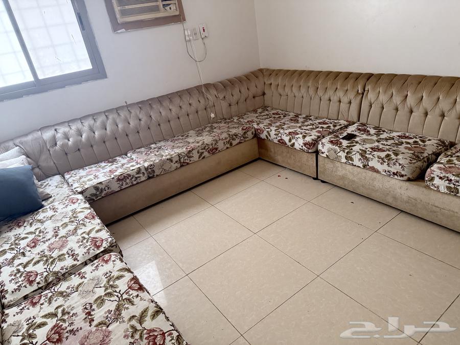 كنب للبيع المستعجل ب200 ريال64335094368258110