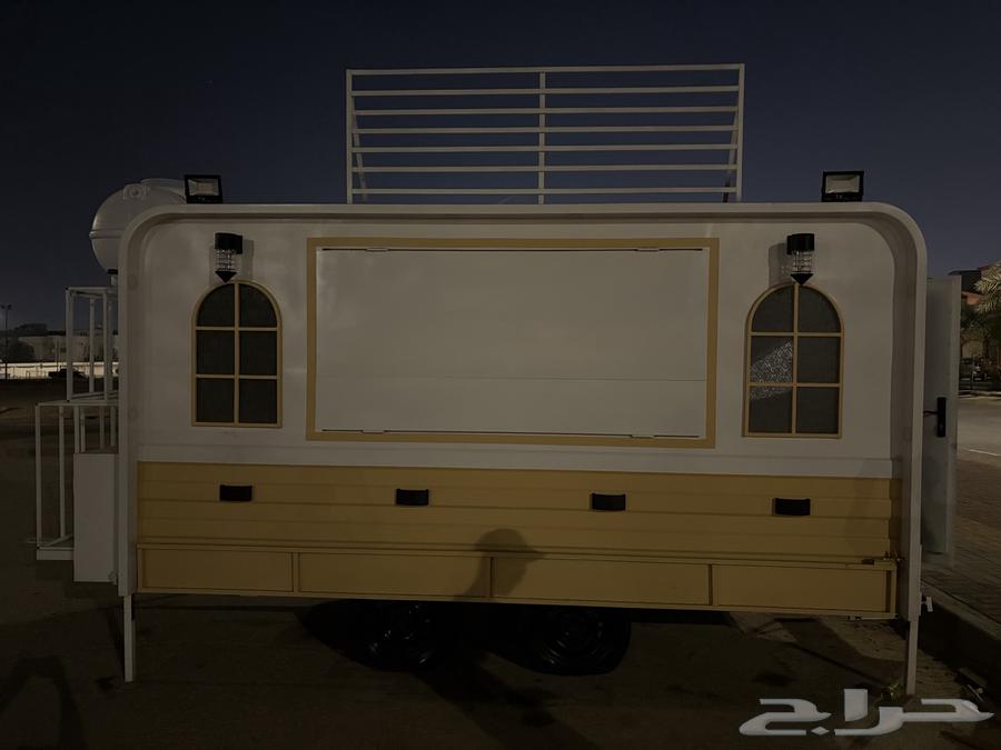 فود ترك للبيع يوجد مكيف64469697646211111