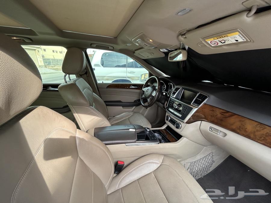 جيب مرسيدس ML400 موديل 2015 بحالة ممتازة (جدة)64475543351553114