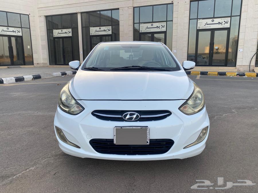 Accent 2014 with low mileage, asking price 2250064477685963393110