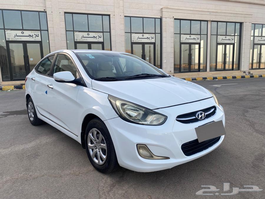 Accent 2014 with low mileage, asking price 2250064477685963393112