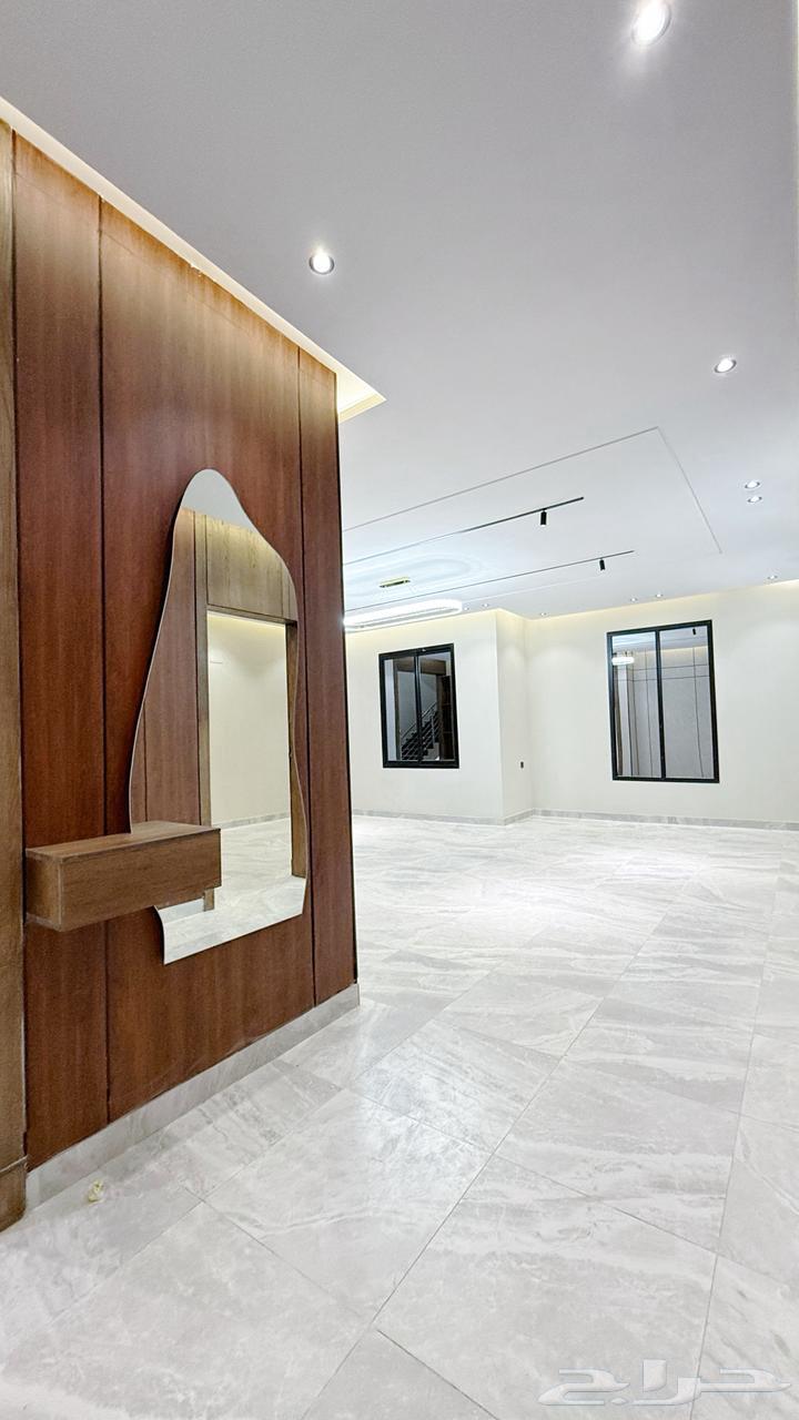 Apartments with private stairs and elevators to the rooftop in Al-Badie63613842797826112
