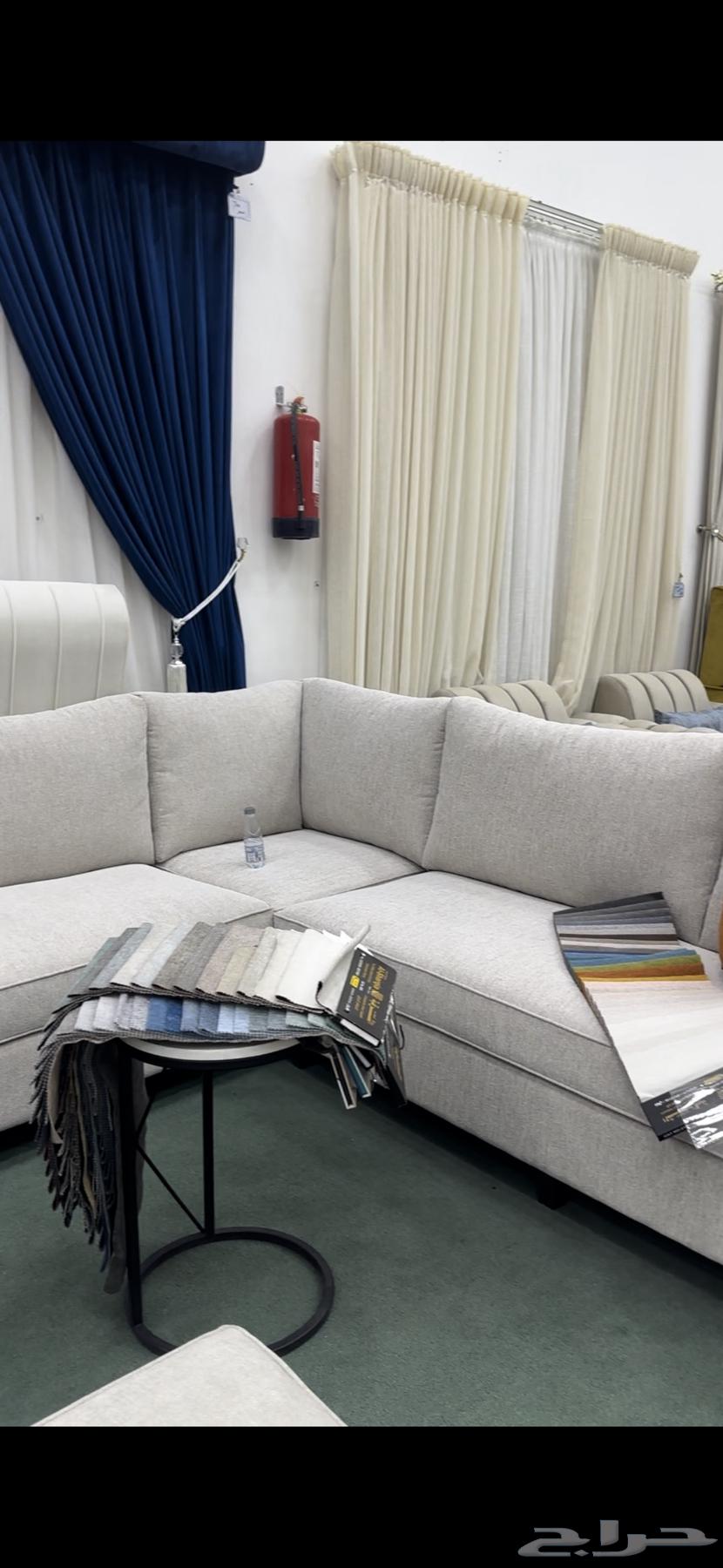 كنب للبيع استخدام خفيف اقل من سنه نظيييف64335740330241110