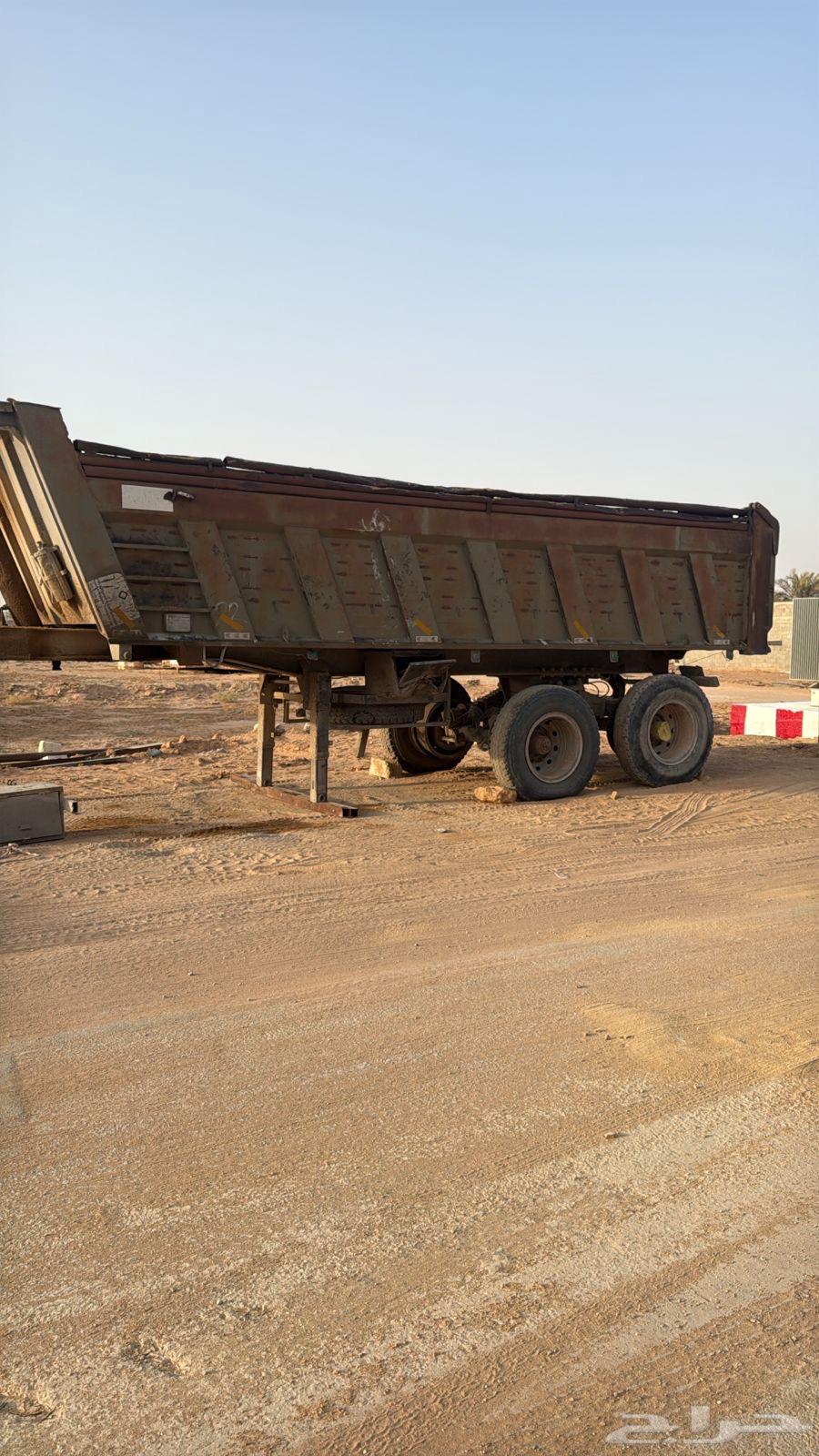 صندوق قلاب 18 متر للبيع اقبل البدل المناسب64475073449603110