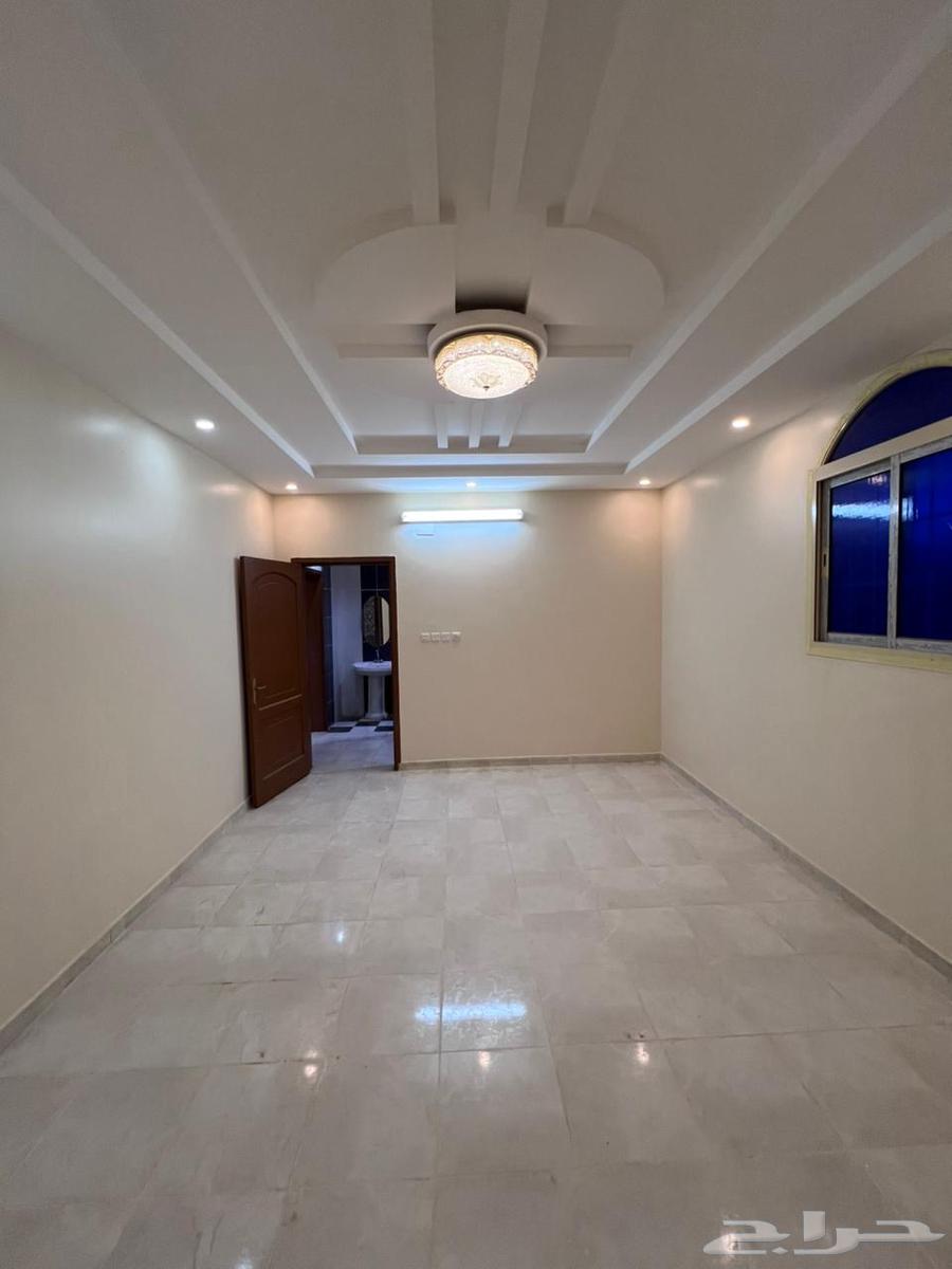 For sale, ground floor apartment in Al-Akhdar district 49563613844995075112