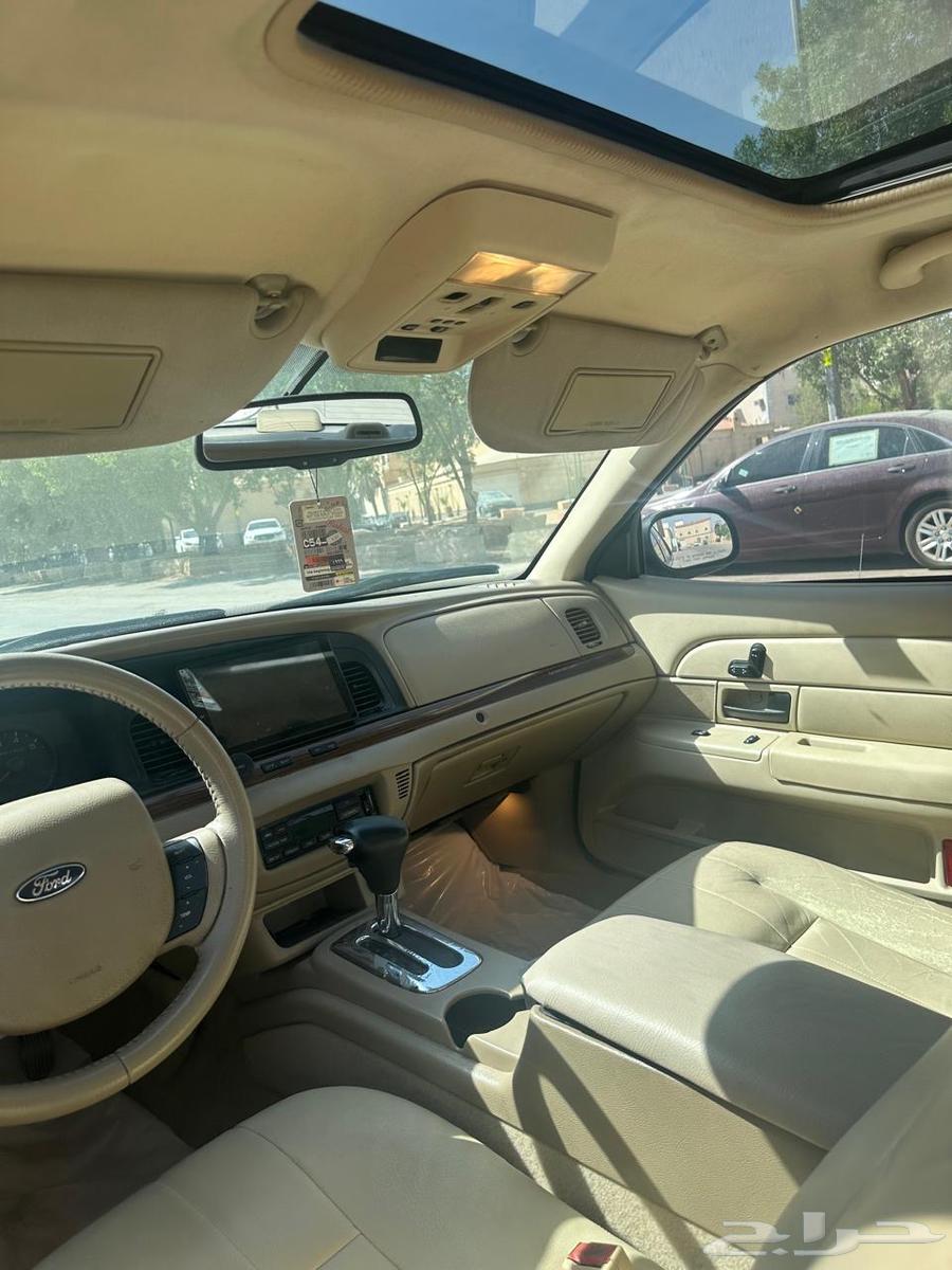 فورد كراون فكتوريا قير ارضي64476239482754111