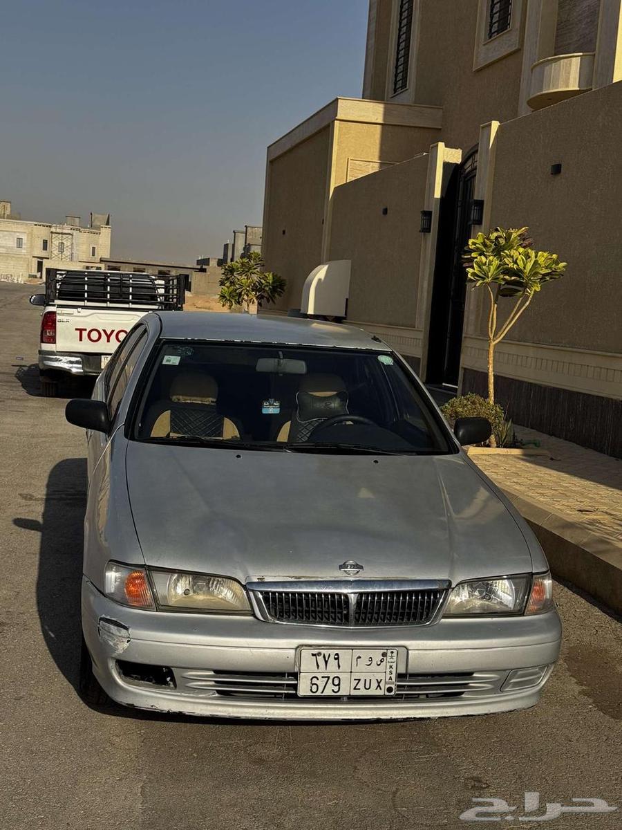 للبيع سيارة صني مديل200064476824507267111