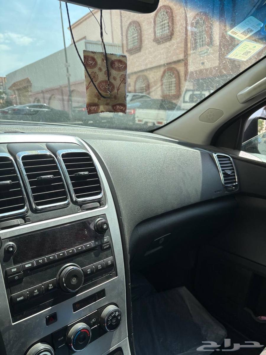 جمس اكاديا للبيع أو بدل بسيارة صغيرة أو جيب صغير64472658507009113