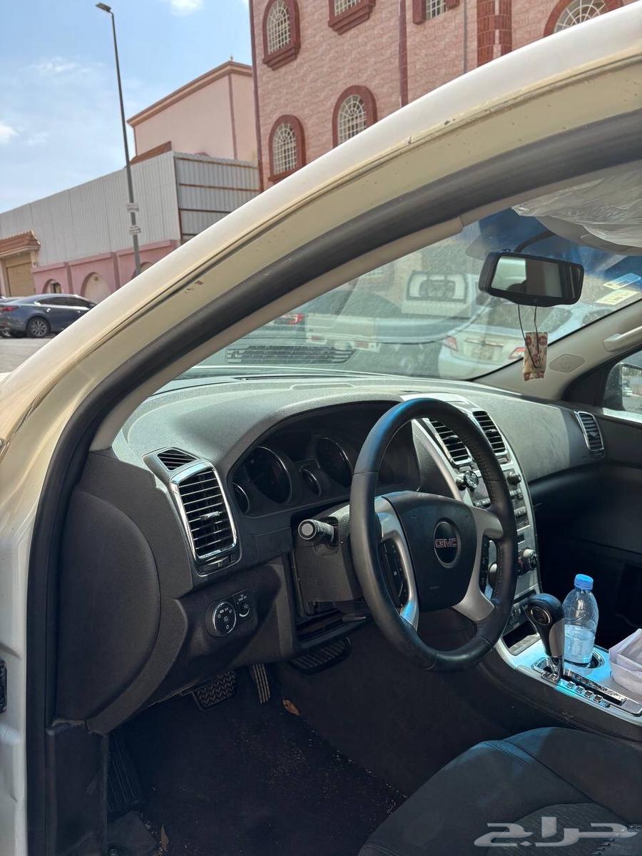 جمس اكاديا للبيع أو بدل بسيارة صغيرة أو جيب صغير64472658507009112