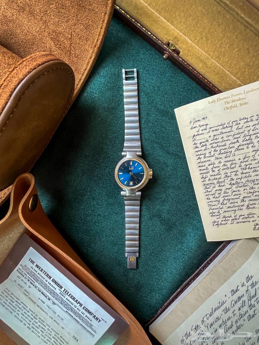 ساعة دنهل نسائية قديمة مع الصندوق64327104357377110