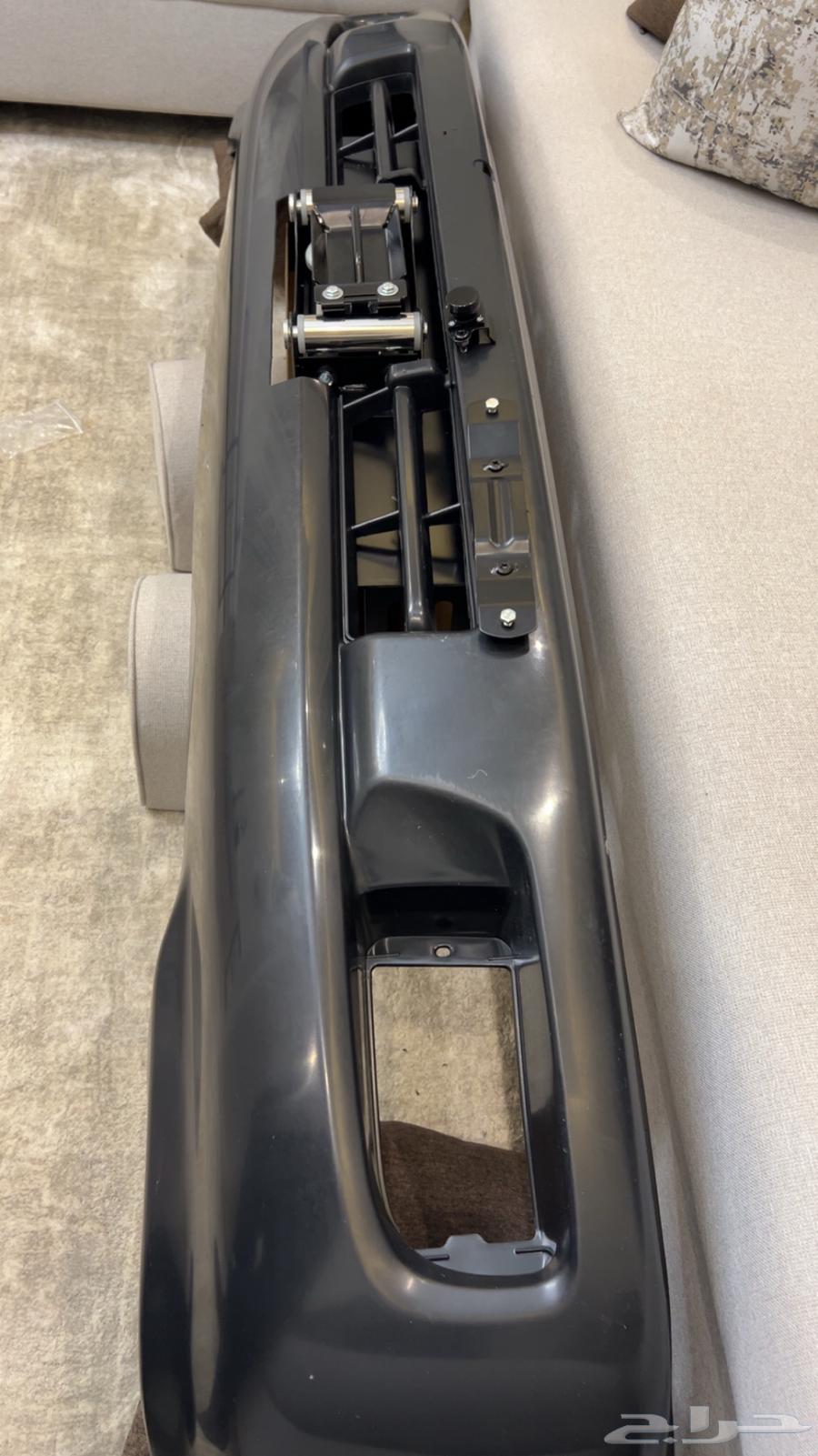 صدام لآندكروزر 98-2007 مع ونش وهمي جديده64489834156801112